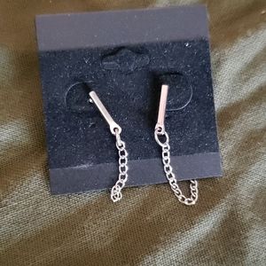 NWT Silver post earrings 💥